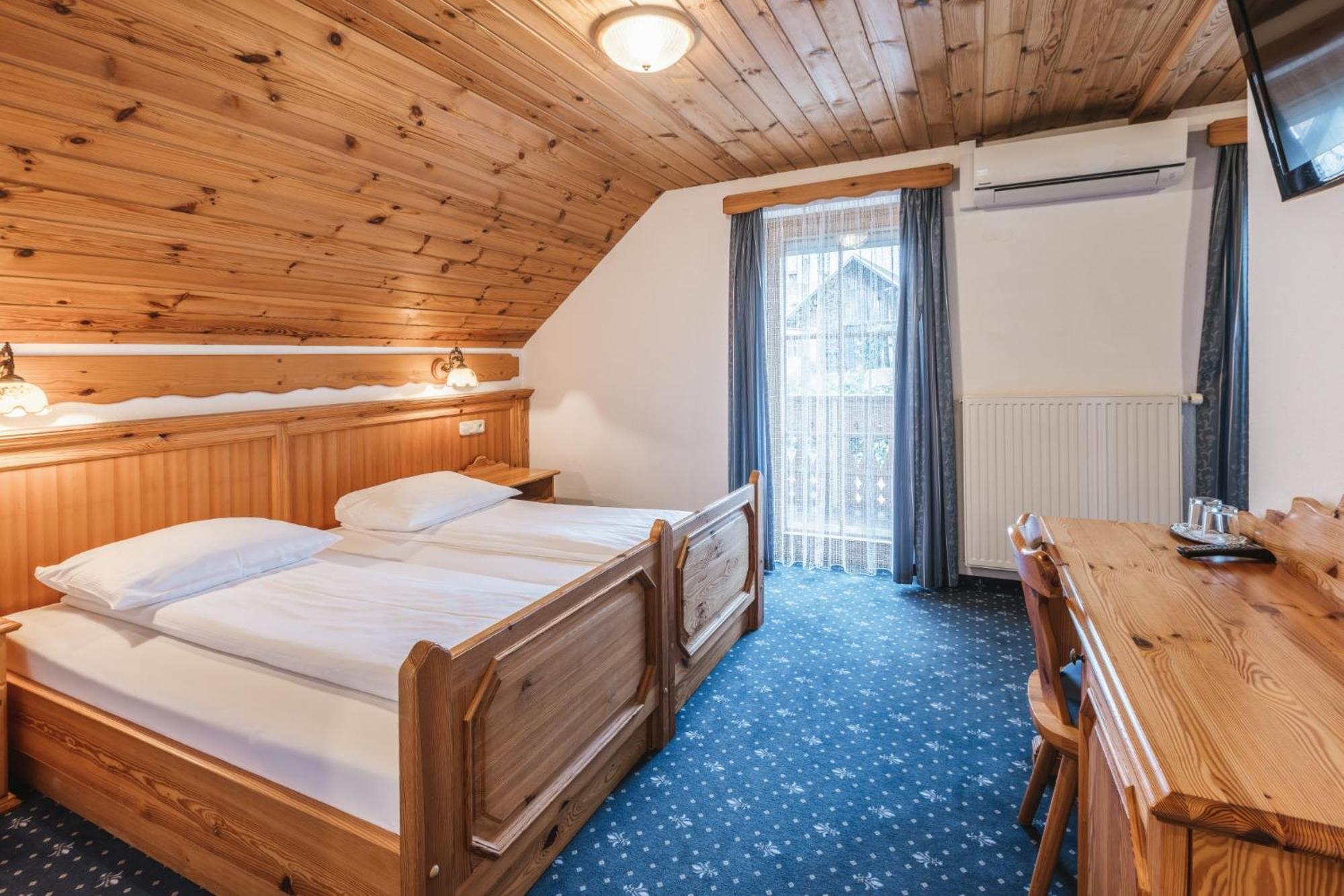 Garni Hotel Berc Bled Exterior photo
